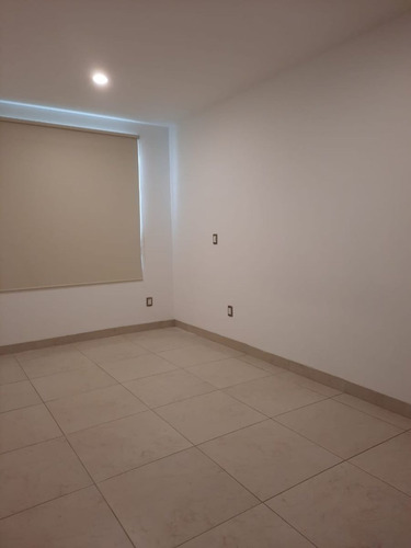Imagen 14 de 18 de Casa En Renta/venta En Zibata!!!