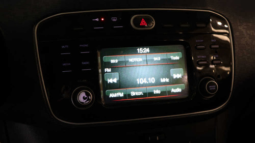 Fiat Punto 1.4 Attractive C/radio Integrada - 154217 - C