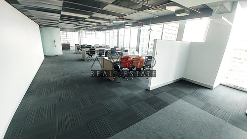 Imagen 4 de 18 de Oficina 340 M2 Amoblada - Piso Alto - E. Militar