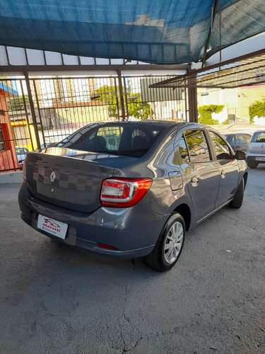 Renault Logan 1.6 Expression Hi-power 4p