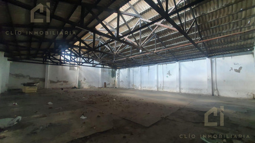Local En Venta En Veracruz A 2 Cuadras Del Mercado Hidalgo, 2,706 M2 De Construccion