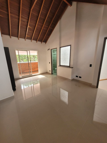 Casa Dúplex En Arriendo Medellín Sector La Frontera