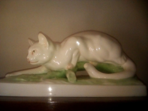Figura De Gato En Porcelana 