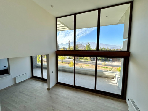 Duplex Con Jacuzzi Y Quincho Privado // 3d + 3b + Servicios