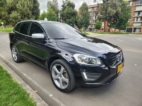 Volvo XC60 T6 R-Design Awd At 3.0 Cc 2015