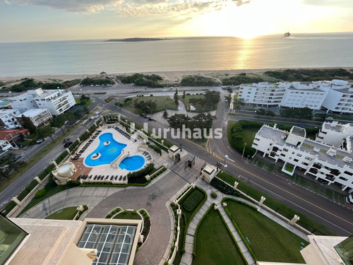 Apartamento En Venta En Torre Le Jardin Punta Del Este - Tres Dormitorios