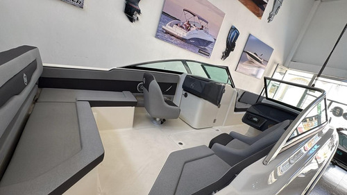 Bermuda Discovery 230 Con Yamaha 300 Hp. 4t.