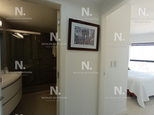 Apartamento En Brava, 2 Dormitorios Y Dependencia De Servicio - Ref: 4720