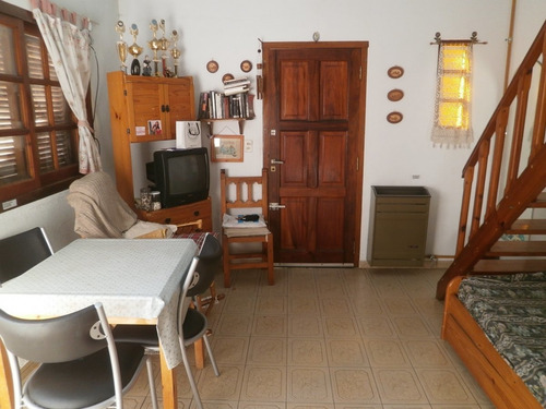 Imagen 3 de 10 de Duplex 2 Ambientes En Esquina Con Gas Natal Conecurtado. Duplex/triplex | Santa Teresita