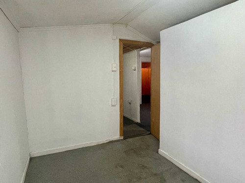 Arriendo Casa Hospital Félix Bulnes. 5 Dorm. (93715)