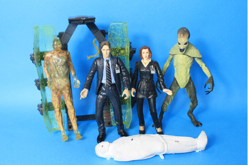 Mulder Scully X-files Set Mcfarlane Toys