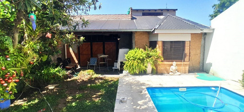 Imagen 1 de 8 de Casa En Venta Con Local