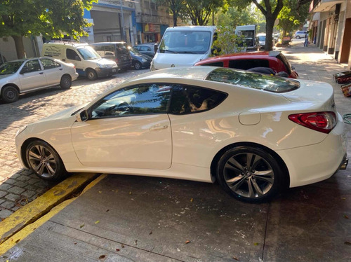 Hyundai Genesis 2.0 Coupe T 210cv Mt 2012