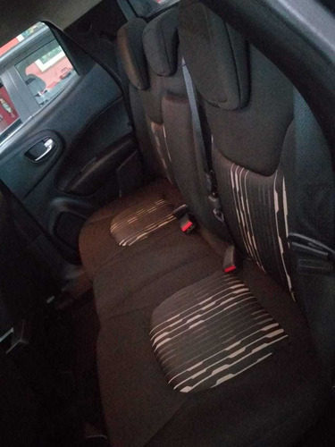 Imagem 7 de 9 de Fiat Toro Freedom Flex 4x2 Automática