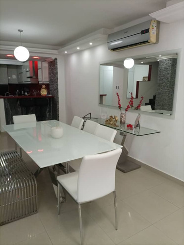 Jonathan Rodríguez Vende Townhouse Equipado En Residencia. Lomas Alto Foth-425