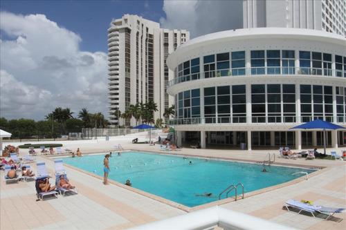 Castle Beach Resort,  Collins Ave 