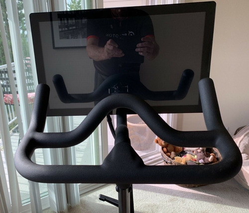Imagen 2 de 4 de Pelotón De Bicicleta De Ejercicio Indoor Peloton