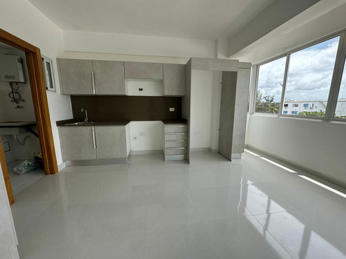 Imagen 3 de 7 de Vendo Millón Nuevo 4to Nivel Con Ascensor Precio: Us$239,250