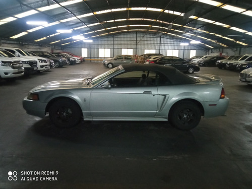 Ford Mustang 3800cc V6 Convertible