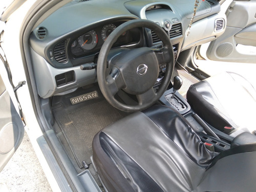 Imagen 12 de 13 de Nissan Almera
