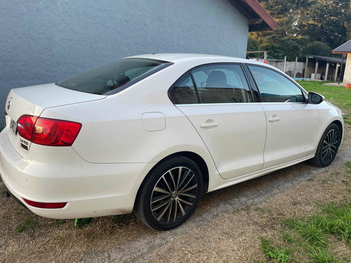 Imagen 2 de 12 de Volkswagen Vento 2012 2.0 Sportline Tsi 200cv Dsg