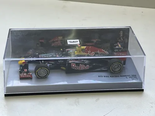 1:43 Miniatura Red Bull Rb8 Vettel Campeao Formula 1 Senna