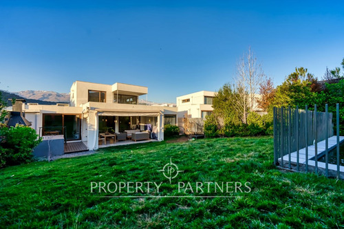 Imperdible! Espectacular Casa En Los Bravos - Etap...