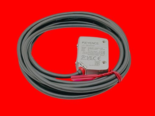 Keyence Red Laser Sensor Cmos 10-30vdc Pnp Lcd