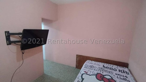 Imagen 7 de 30 de Casa En Venta En Barquisimeto. Zona Centro, Selena Pacheco Tlf. 04245197639. Cód. 22-5891 Lara, Venezuela