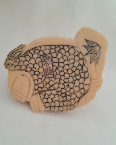 Antiguo Netsuke Buda En Noble Material Firmado (Usado)