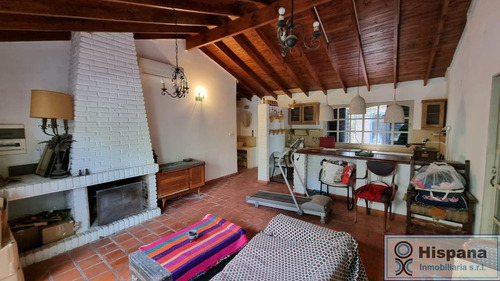 Líndísima Casa En Venta En Del Viso, Barrio Los Jazmines, Sobre Calle Arata
