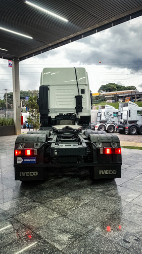 Caminhão Iveco Stralis Hi-road 600s44t 6x2