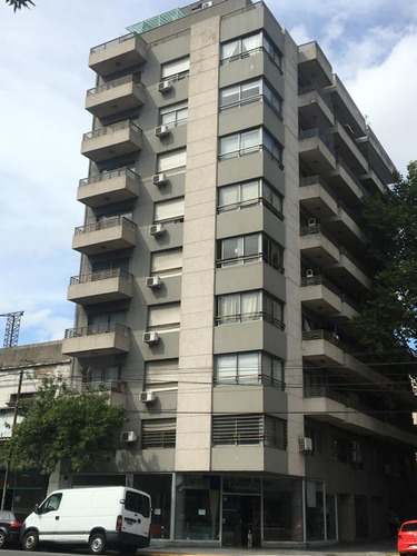 Venta Depto. 2 Amb Colegiales C/balcon, Escritorio