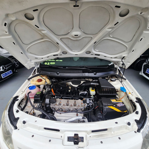 Volkswagen Saveiro 1.6 MI CS 8V FLEX 2P MANUAL G.V