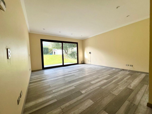 Arriendo Casa En Exclusivo Condominio, Los Trapenses