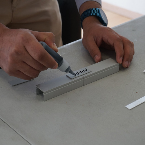 Imagen 5 de 9 de Adinox® C388, Adhesivo Instantáneo Resistente A Impactos