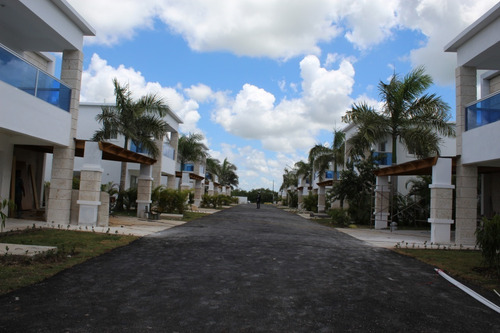 Imagen 9 de 10 de Vendo Villa En Bavaro Los Pinos Genllama