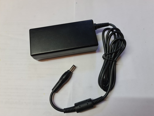 Imagen 4 de 4 de Cargador Original Toshiba Satellite 19v 3.42a 65w Pin Grueso