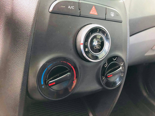 Imagem 12 de 15 de Hyundai Hb20s 1.6 Comfort Plus 16v Flex 4p Automático
