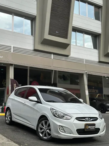 Hyundai Accent 1.6l 5 p
