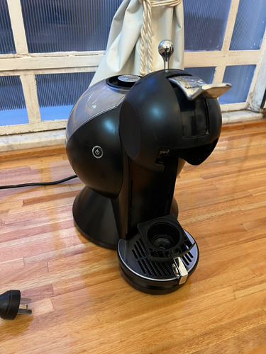Cafetera Nescafé Moulinex Dolce Gusto (usado) Negro (Usado)