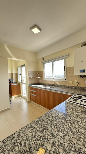 Departamento 2 Amb. De 65 M2 En Alquiler En Centro De Lanus