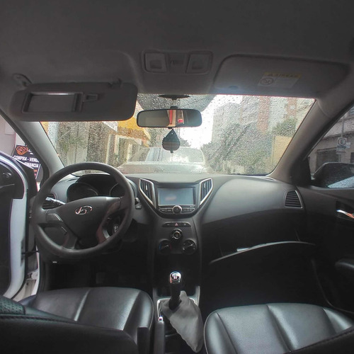 Imagem 15 de 25 de Hyundai Hb20 2015 1.6 Copa Do Mundo Flex 5p
