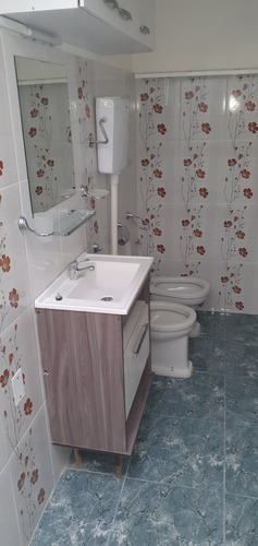 Imagen 8 de 14 de Máximo Tajes Y Lancasteriana, Casa Reciclada A Estrenar.