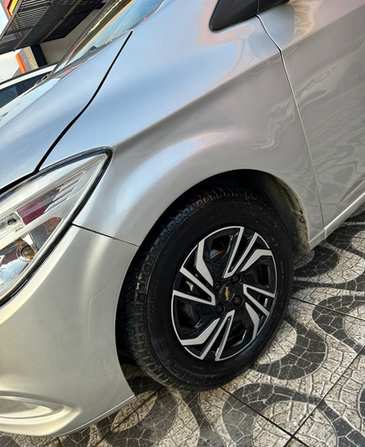 Chevrolet Onix 1.0 Joy 5p
