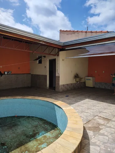 Casa A Venda Em Bairro Médio Alto Padrão
