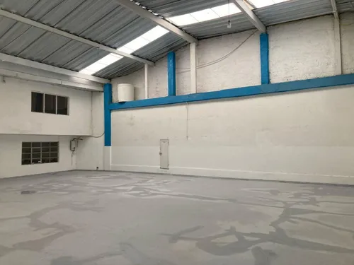 Bodega En Venta -rentando
