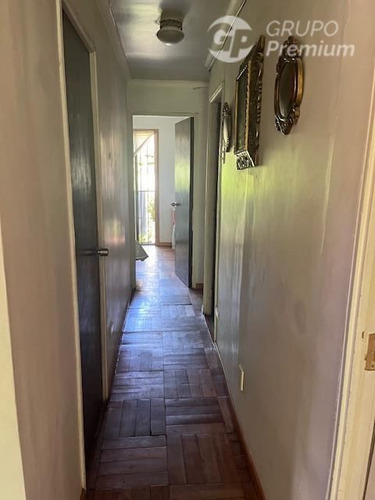 Acogedora Casa En Venta En Ñuñoa