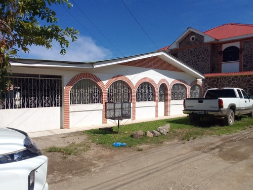 Imagen 3 de 4 de Casa Tres Habitaciones Dos Baños Zona No Inundable