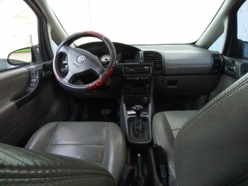 Zafira Expression 2.0 Flex (completa)